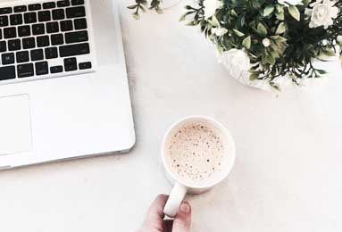 中国32金暂列金牌榜首 上快手近距看杨倩奥运金牌